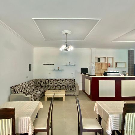 Hotel Adriatik Shëngjin エクステリア 写真