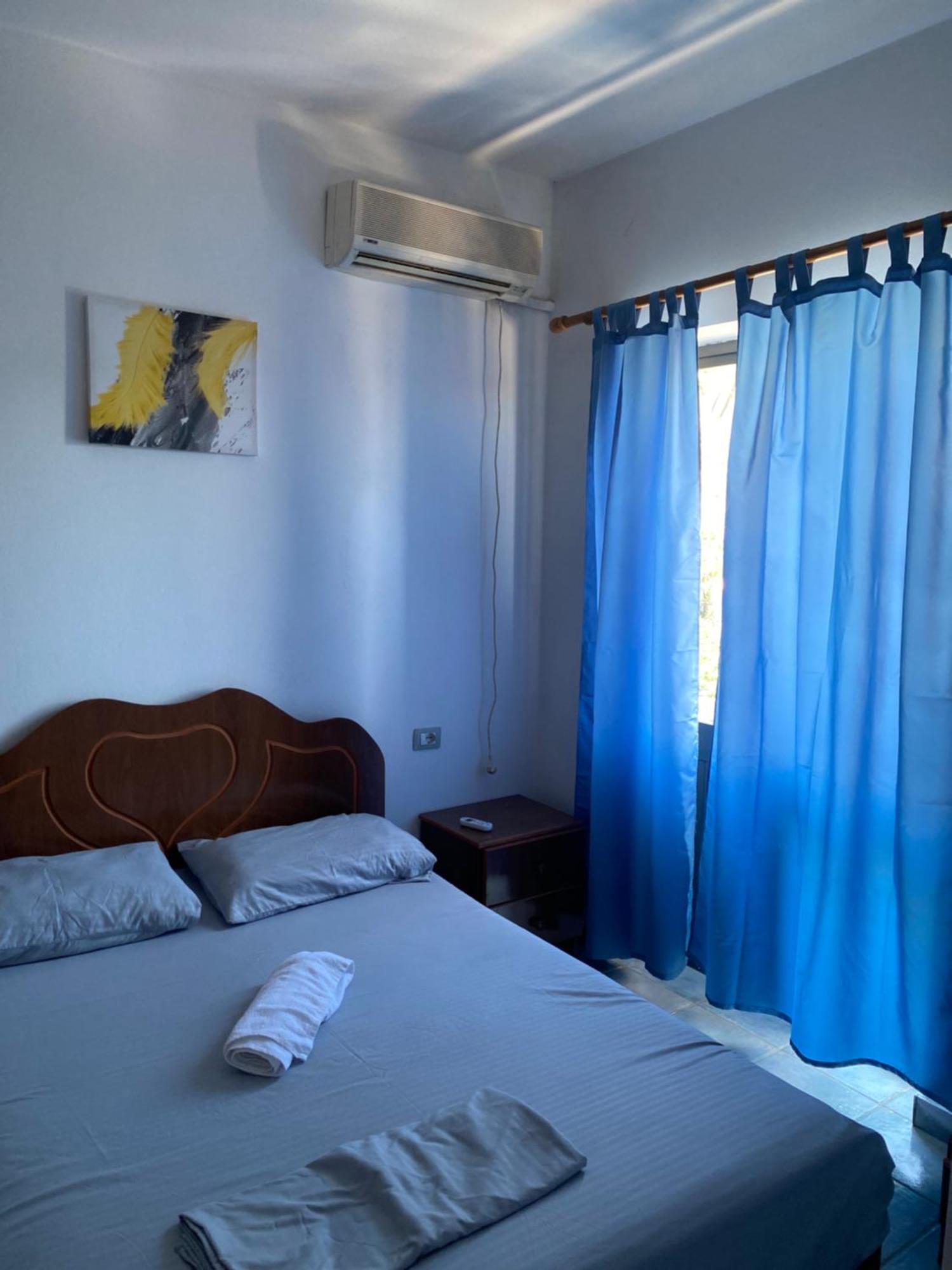 Hotel Adriatik Shëngjin エクステリア 写真